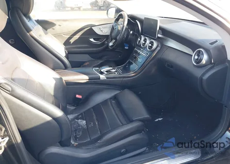 2017 Mercedes-Benz C 300 4Matic z USA, uszkodzony, nr VIN WDDWJ4KB2HF414828